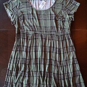TORRID 4X NWT Green Plaid Challis Dress